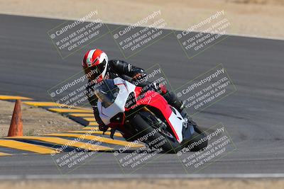 media/Oct-03-2022-Moto Forza (Mon) [[5f077a3730]]/Advanced Group/Session 2 (Turn 10)/